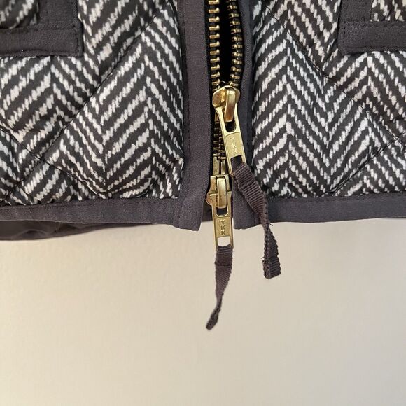 J. Crew Gray & White Herringbone Quilted Puffer Down Vest‎ Women's Size xs - Picture 5 of 7